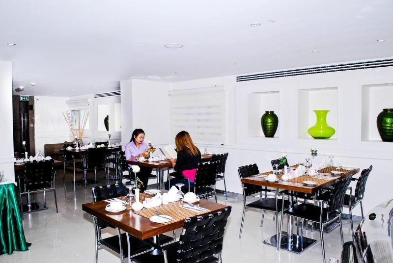 Phoenix Plaza Abu Dhabi